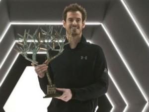 Paris Masters: Andy Murray celebrates ascension to No 1 rank by beating John Isner in final